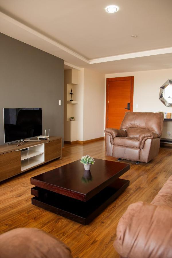 Wanderlot - Departamento Leganza - Penthouse Lujoso Appartement Riobamba Buitenkant foto